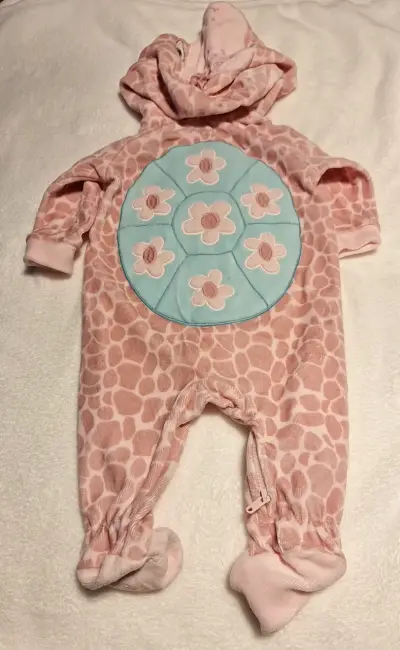 Pijama de tortuga para bebé. T3M - miniatura 1