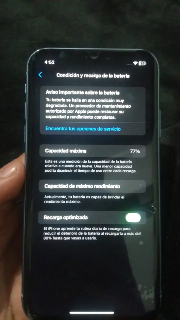 iPhone XR azul en buen estado - 4