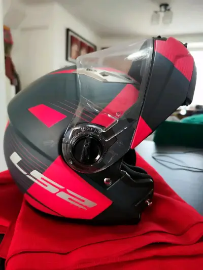 Casco de moto modular LS2 rojo y negro - miniatura 2