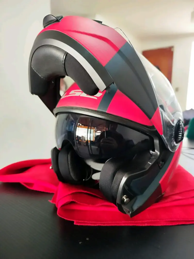 Casco de moto modular LS2 rojo y negro - 3