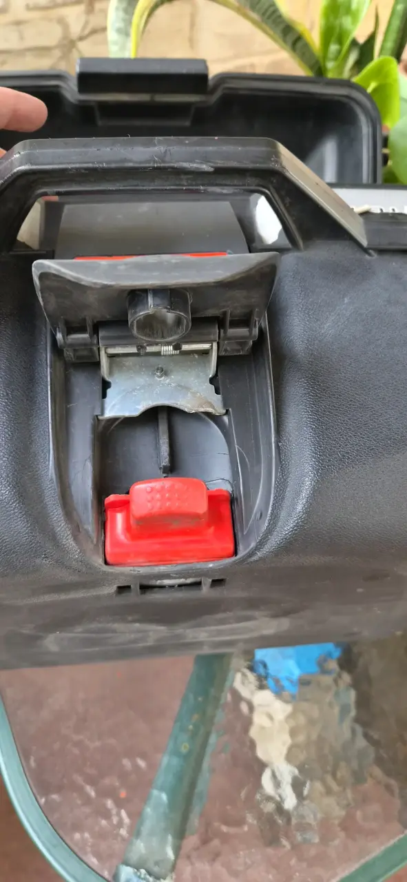 Baúl trasero para moto Givi sin cerradura - 5