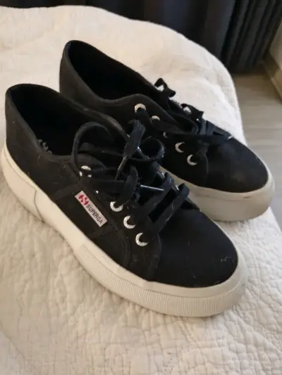 Zapatillas negras Superga talla 37 - miniatura 1