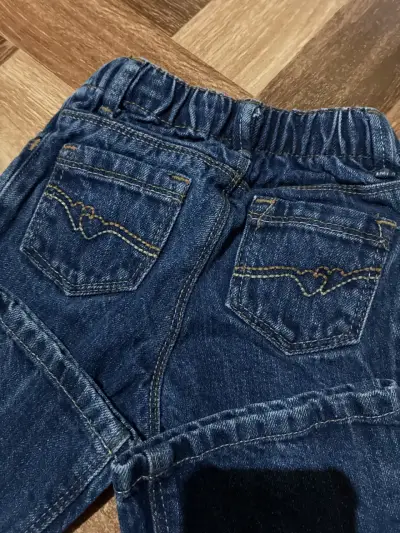 Jeans de mezclilla para niña talla 2T - miniatura 3