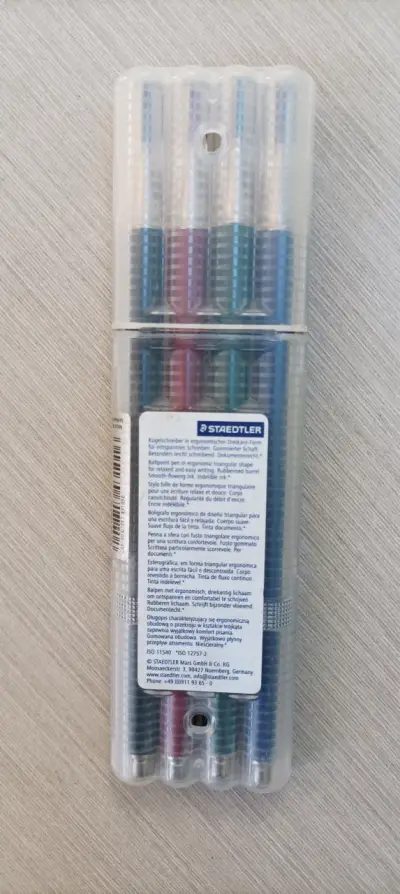Set de 4 bolígrafos Staedtler triplus ball colores surtidos - miniatura 3