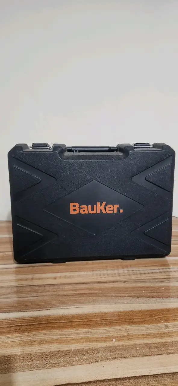 Taladro percutor Bauker con accesorios - 2