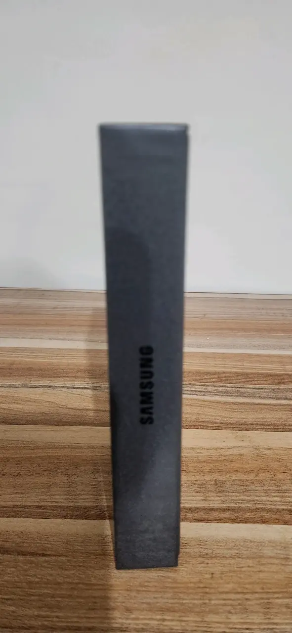 Samsung Galaxy S20 FE en caja original - 1