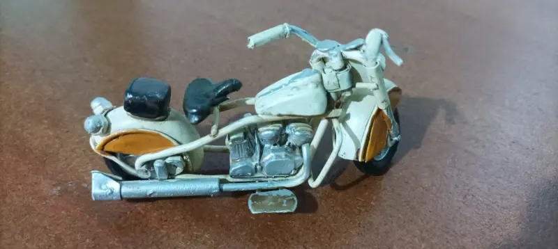 Moto decorativa vintage Modelo Harley-Davidson - 2