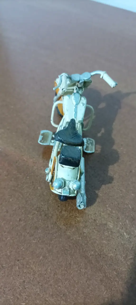 Moto decorativa vintage Modelo Harley-Davidson - 4