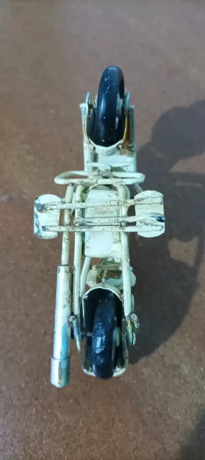 Moto decorativa vintage Modelo Harley-Davidson - miniatura 6