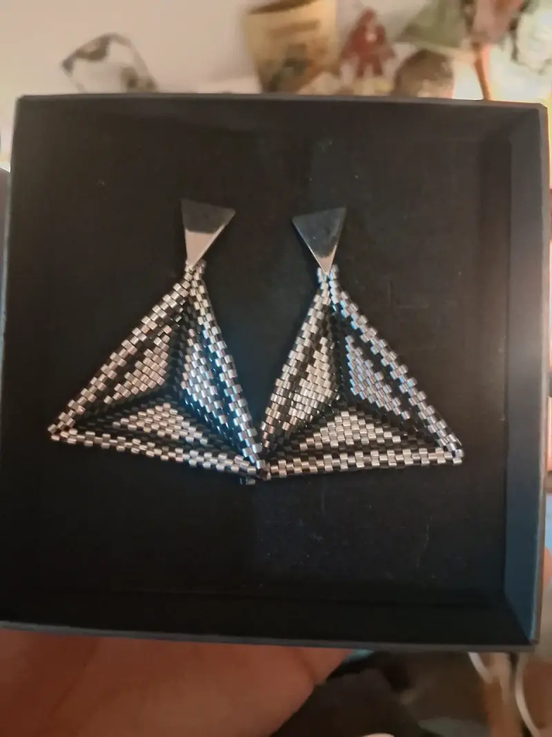 Set de joyería artesanal con pendientes y pulsera - 2