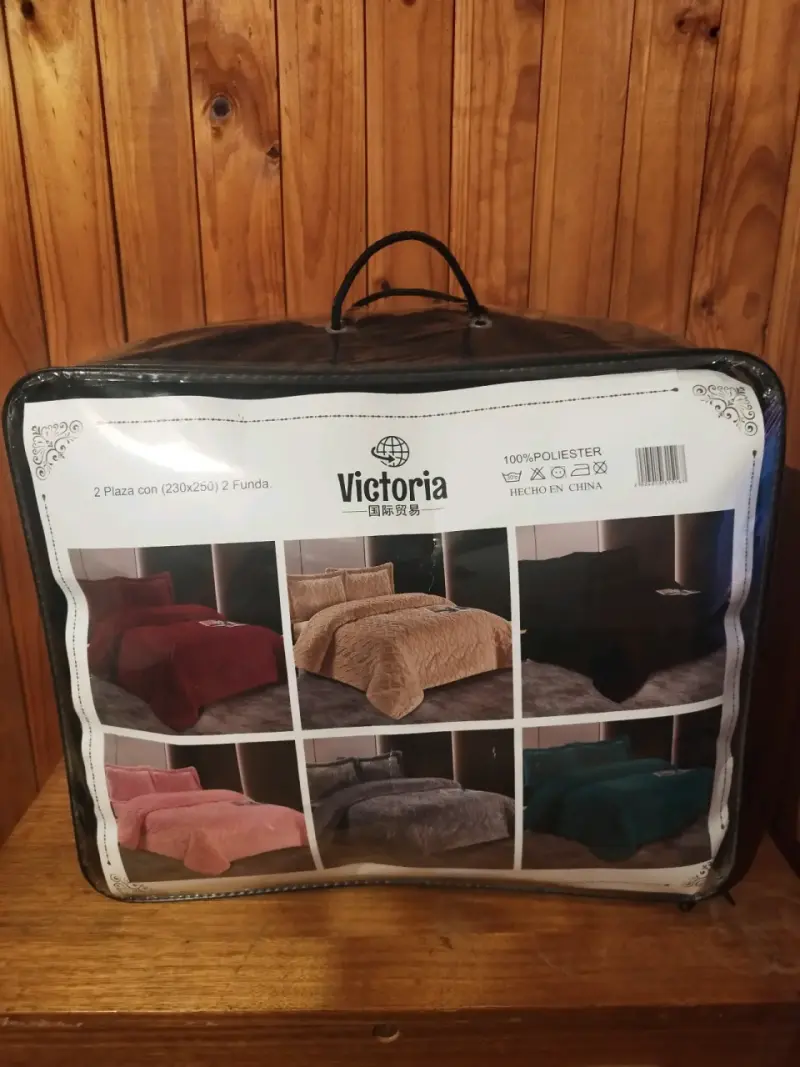 Juego de Cama Victoria 2 Plazas con Fundas