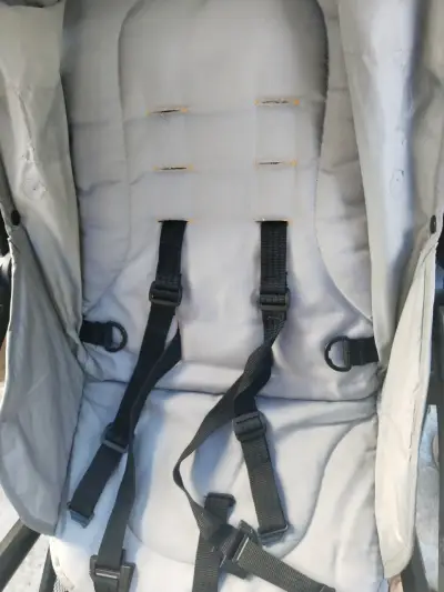 Coche doble para bebé Joie con cinturones ajustabl - miniatura 2