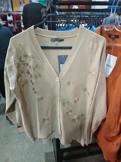 Cardigan beige con bordado floral Wados - miniatura 1