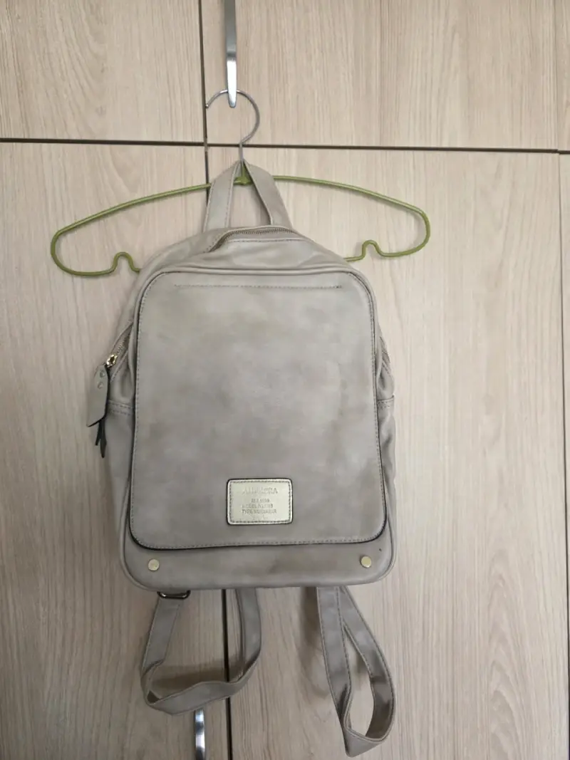 Mochila de cuero sintético azul y gris - 3