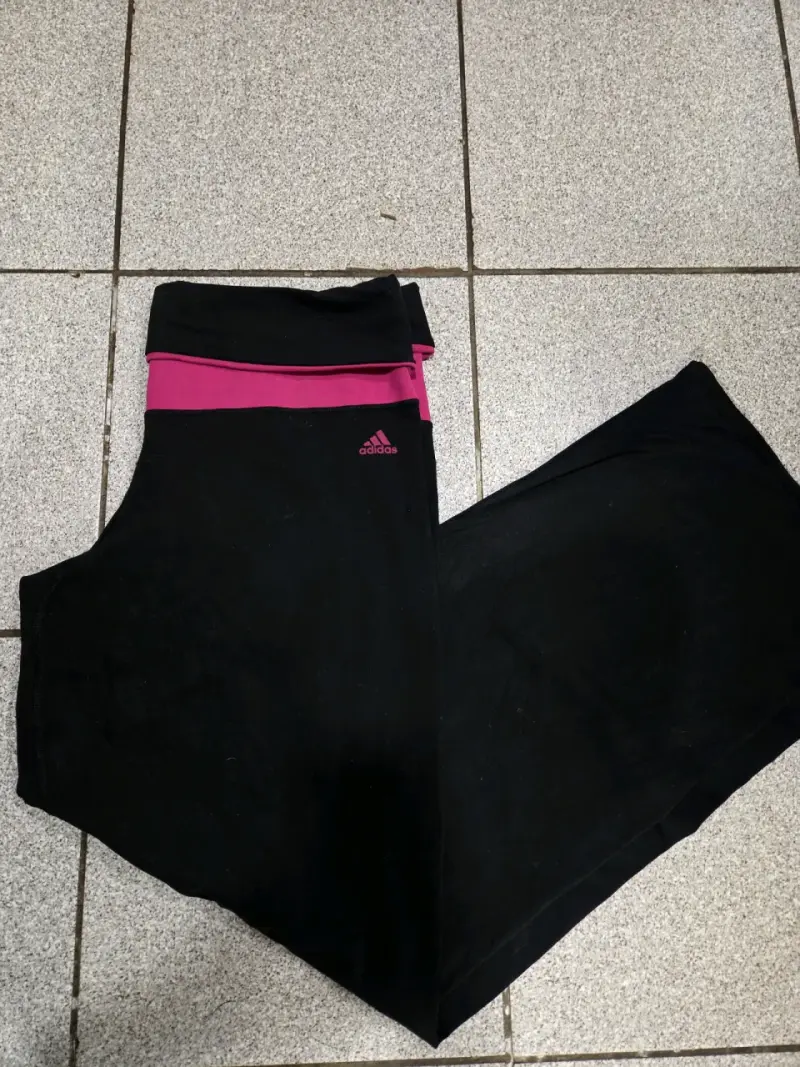 Pantalones deportivos negros Adidas para mujer