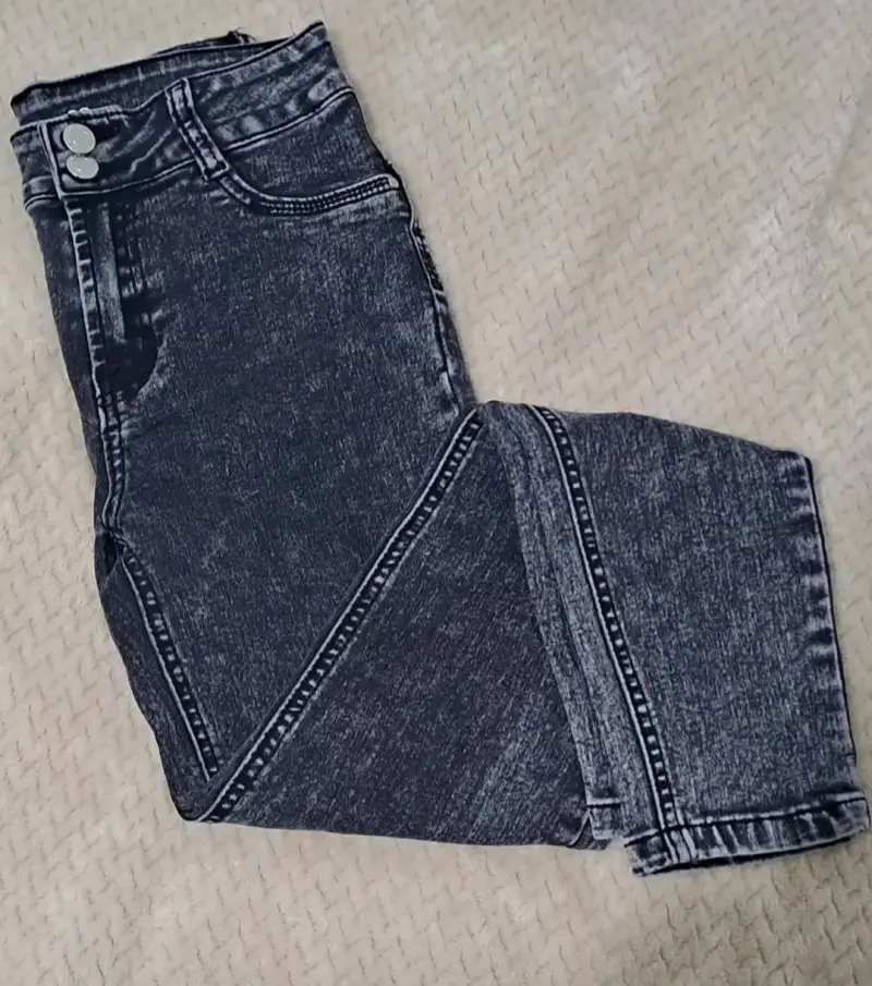 Jeans de mezclilla para mujer en varios tonos - 4