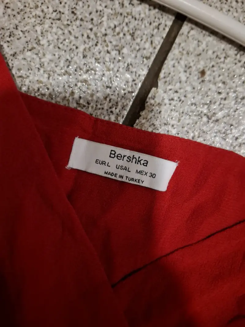Vestido rojo Bershka talla L - 2