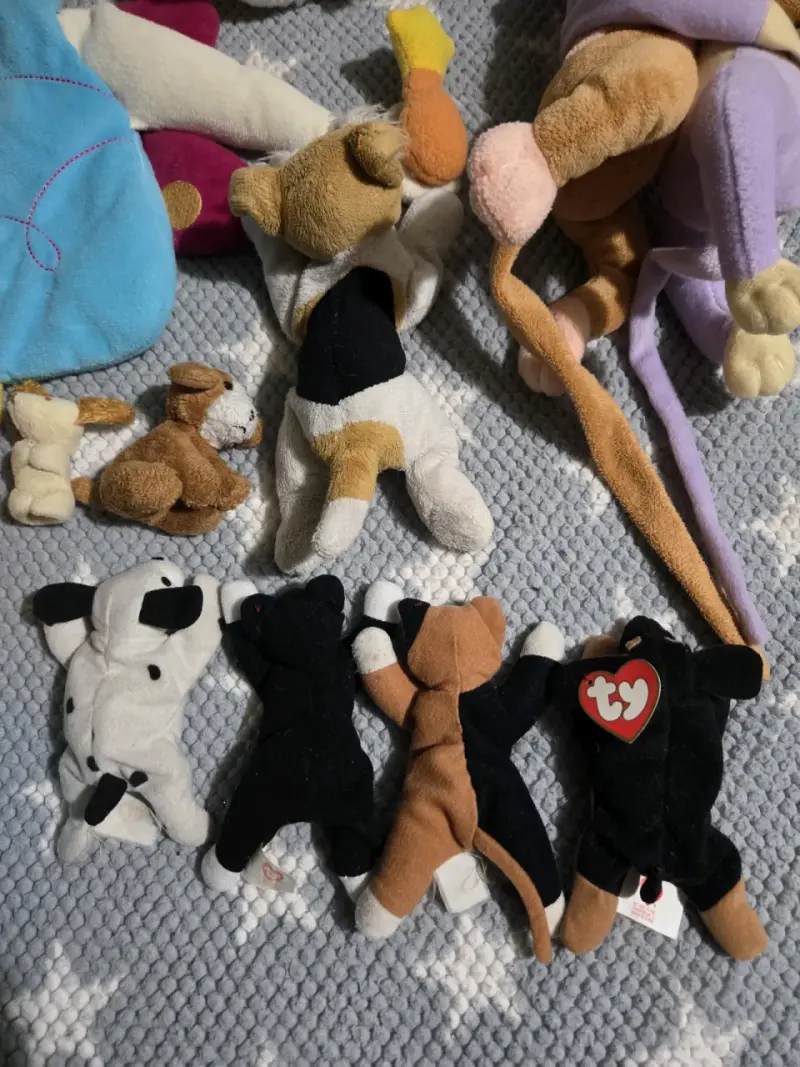 Lote de peluches variados para niños - 2