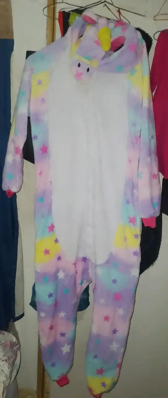 Pijama enterizo unicornio multicolor para niños
