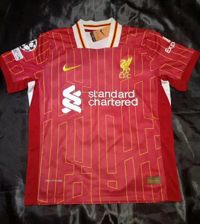 Camiseta Liverpool Roja Mohamed Salah - miniatura 1