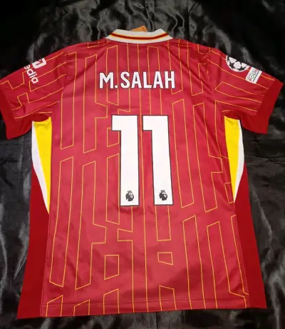 Camiseta Liverpool Roja Mohamed Salah - miniatura 2
