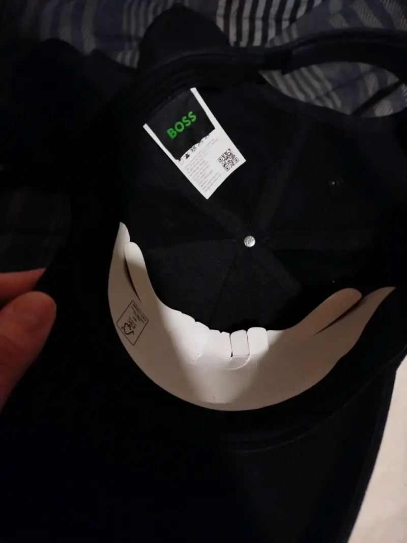 Gorra negra Boss estilo casual - 2