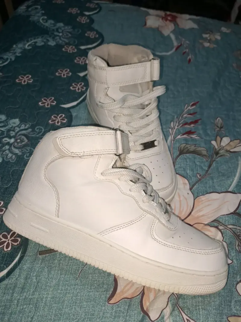 Zapatillas blancas de caña alta - 2