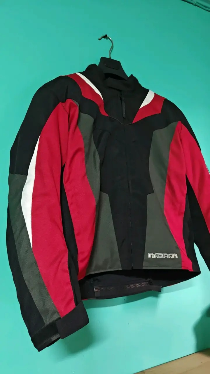 Chaqueta de moto Nazran roja con protecciones - 3