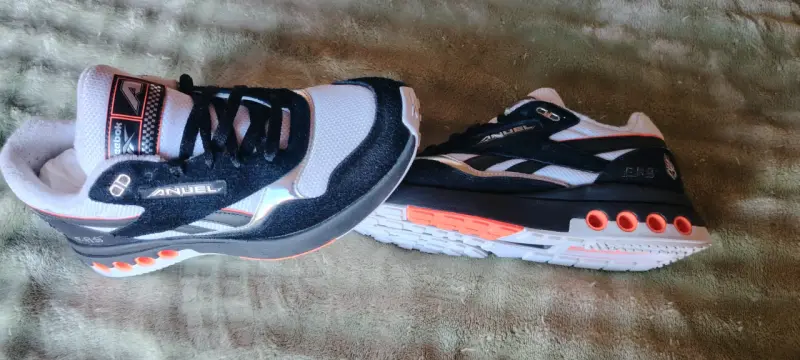 Zapatillas deportivas Reebok Anuel negras y blancas - 1