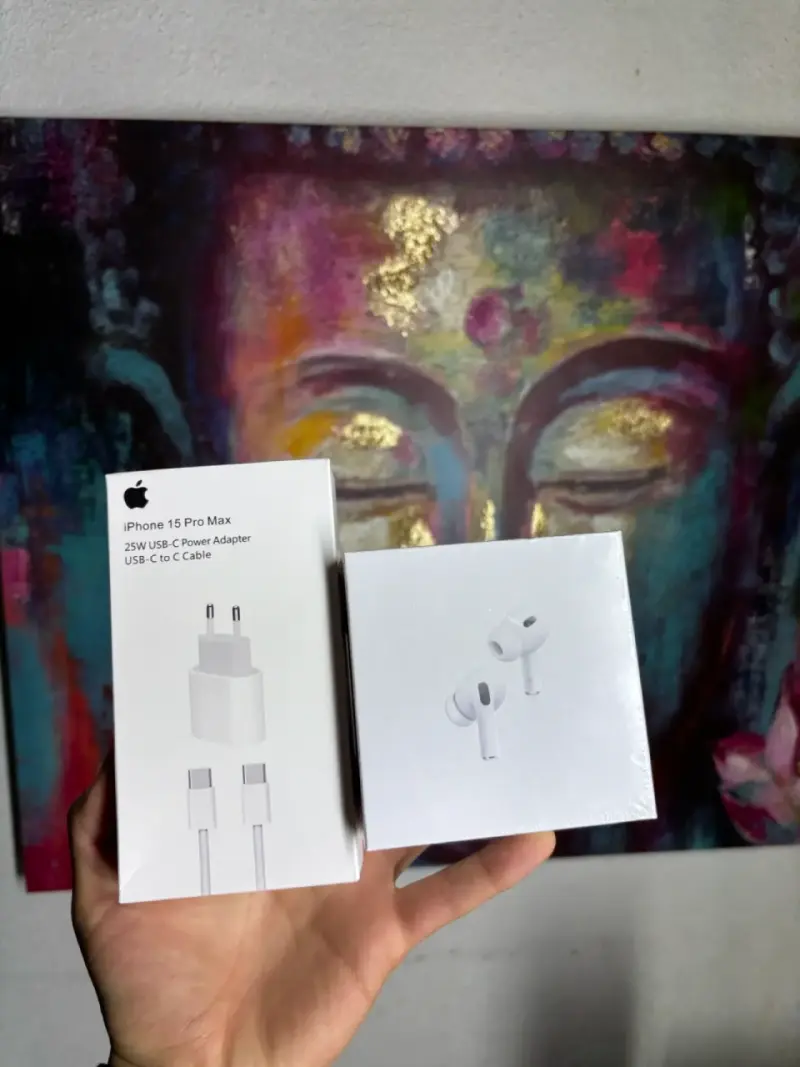 Cargador y audífonos Apple para iPhone 15 Pro Max