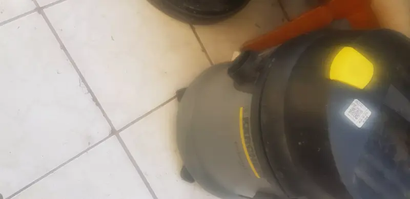 Aspiradora industrial Karcher en buen estado