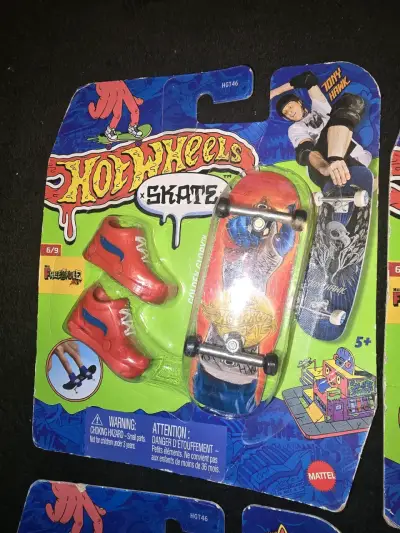 Set de 4 Fingerboards Hot Wheels Skate Tony Hawk - miniatura 2