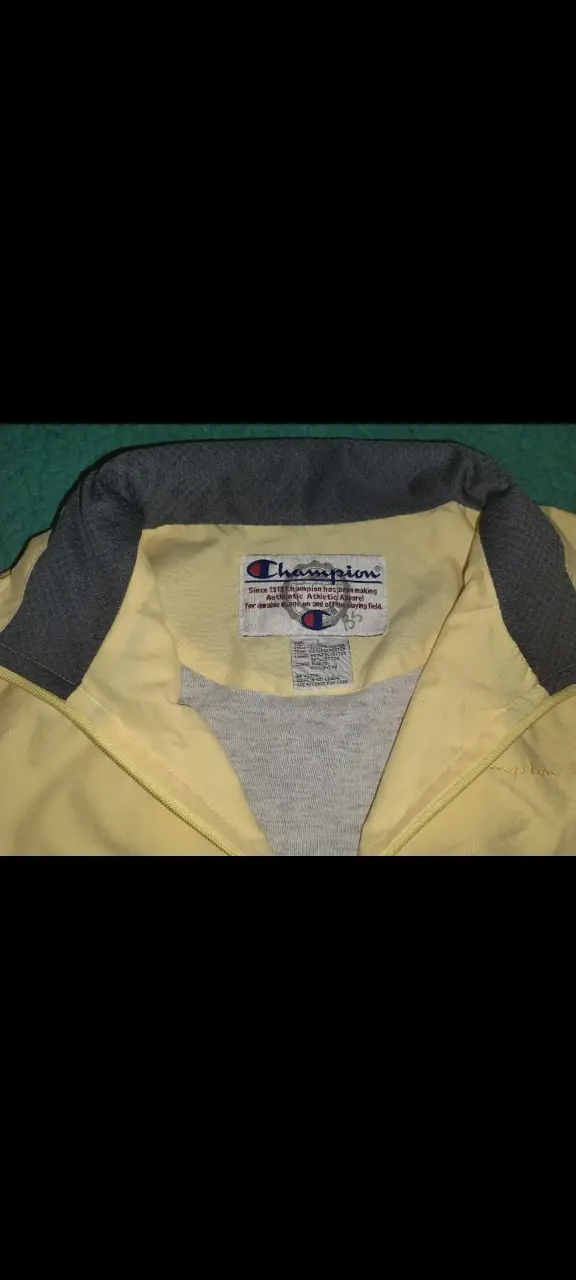 Chaqueta Deportiva Amarilla Champion - 1