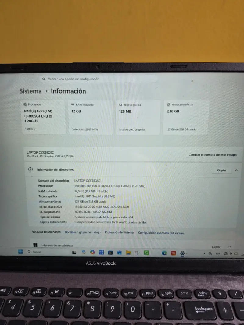 Laptop ASUS VivoBook 15 Core i3 en buen estado - 3