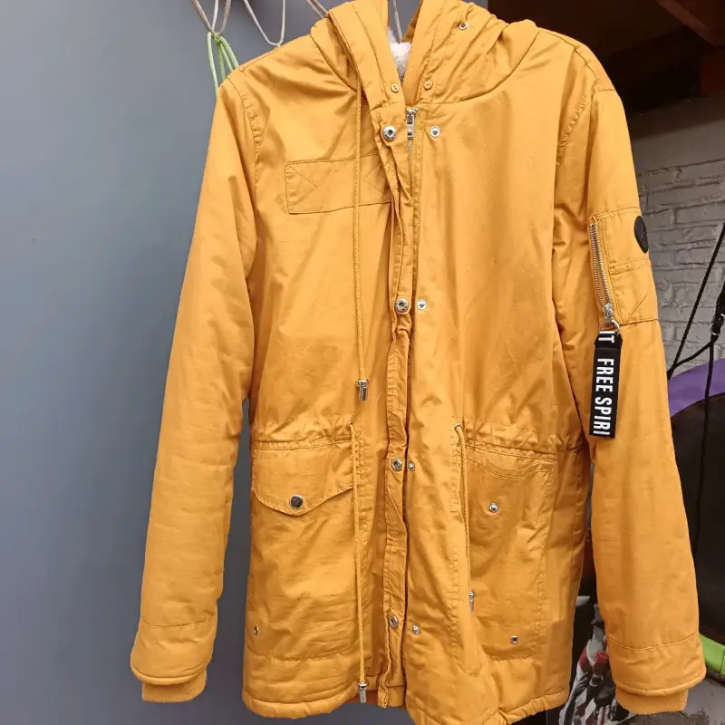Parka amarilla con forro de lana sintética Free Spirit - 2