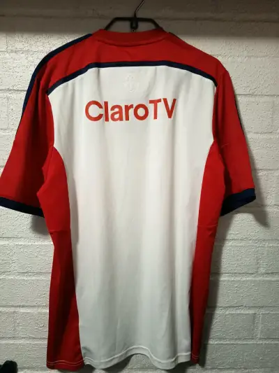 Camiseta Universidad de Chile Adidas autografiada - miniatura 3