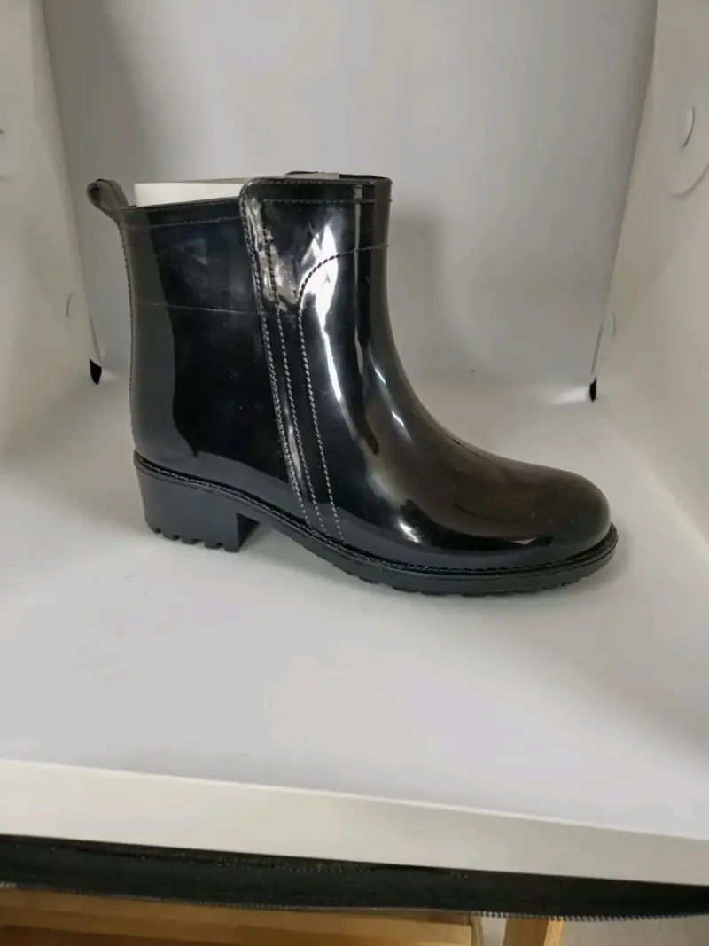Botas de goma negras impermeables - 4