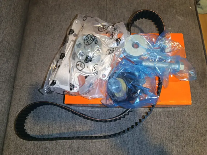 Kit de distribución de mercedez citan - 4