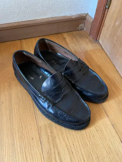 Zapatos de vestir negros para hombre en buen estado - miniatura 2