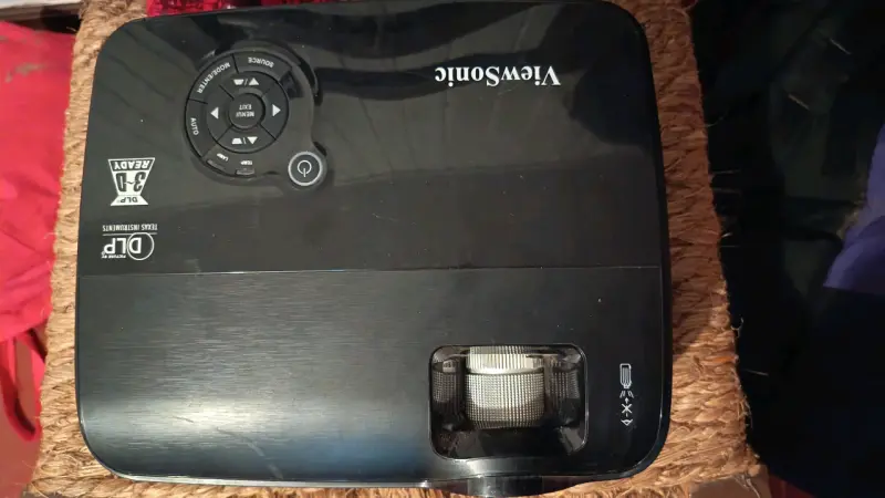 Proyector ViewSonic PJD5122 con cables incluidos - 2