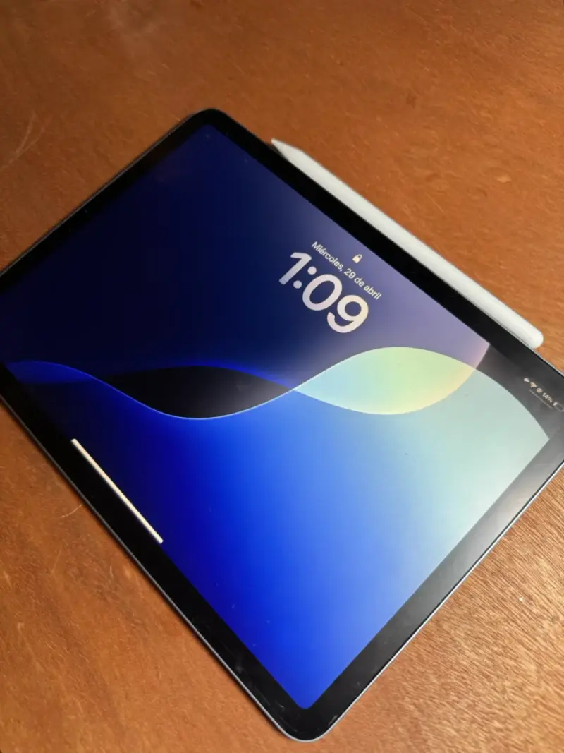 iPad Air 4ta generación con apple pencil - 2