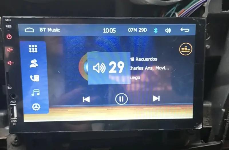 Radio para auto con pantalla táctil y Bluetooth - 2
