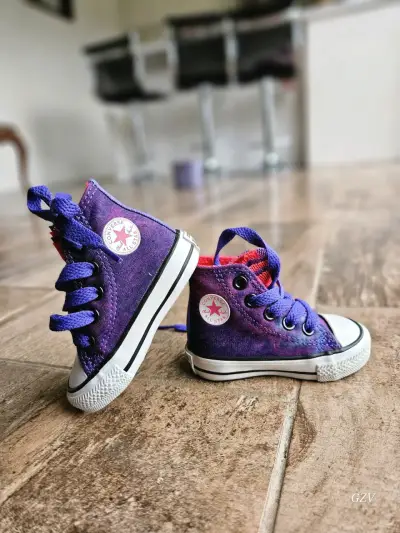 Zapatillas Converse para niños color morado - miniatura 1