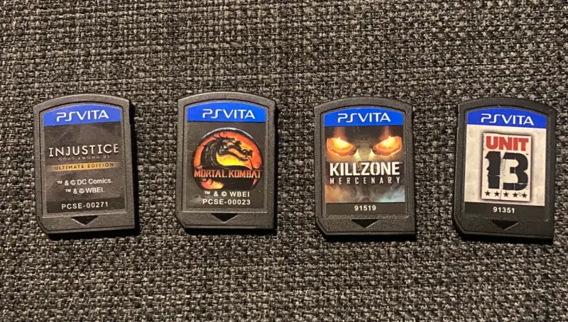 Consola portátil PS Vita con juegos desbloqueada - 2