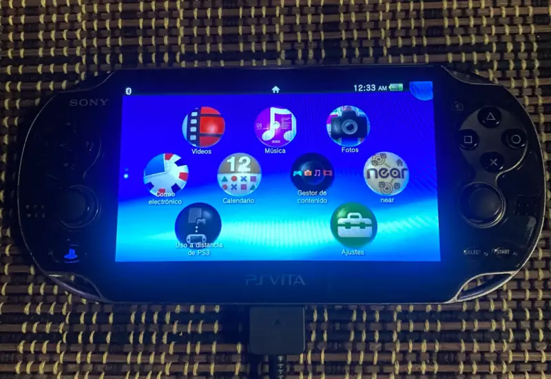 Consola portátil PS Vita con juegos desbloqueada - 5