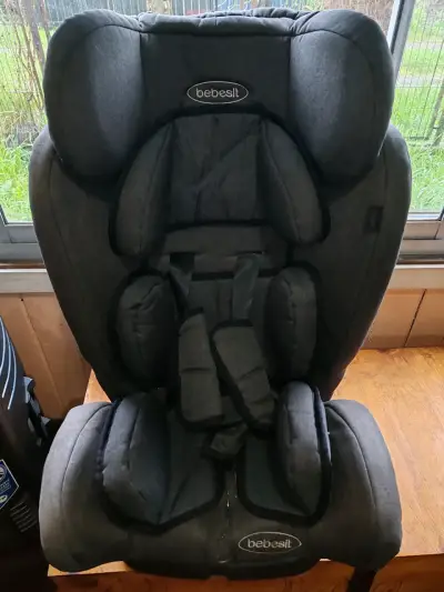 Silla de Auto Bebesit Negra con ISOFIX - miniatura 1