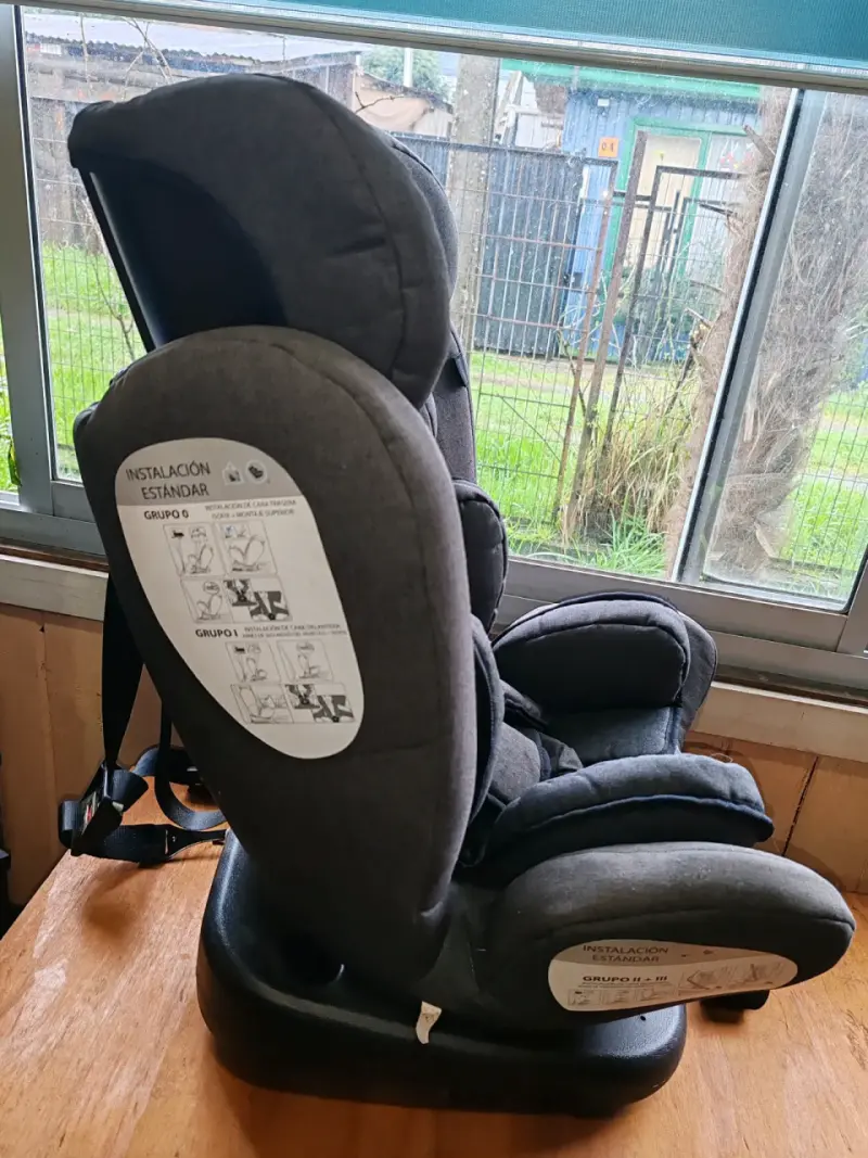 Silla de Auto Bebesit Negra con ISOFIX - 2