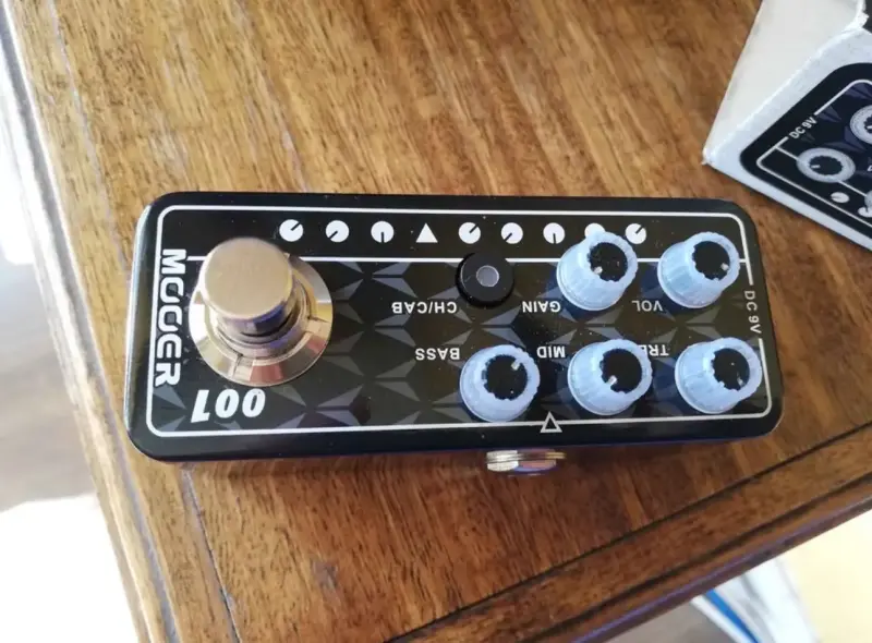 Preamp Mooer 001 Micro Gas Station para guitarra - 2