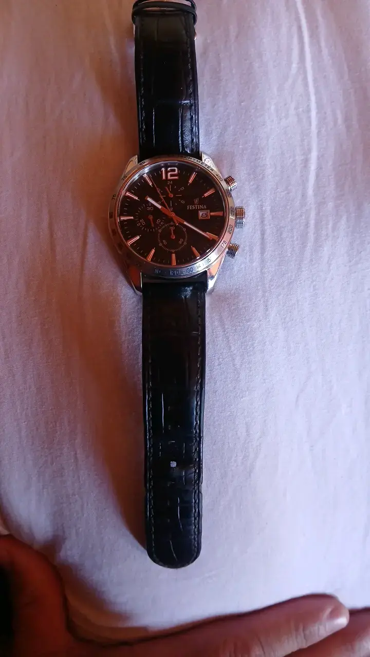 Reloj Festina cronógrafo negro para hombre