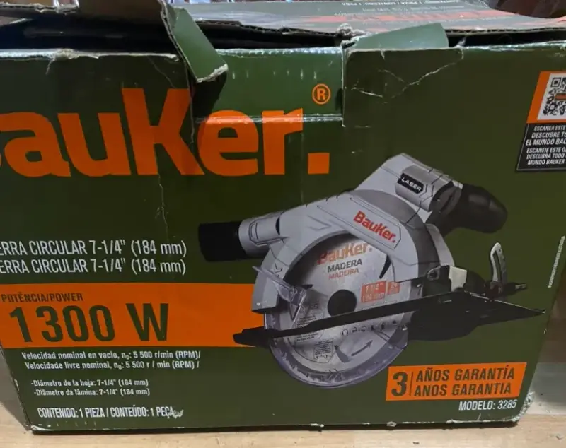 Sierra Circular Bauker 1300W 7-1/4 pulgadas - 3
